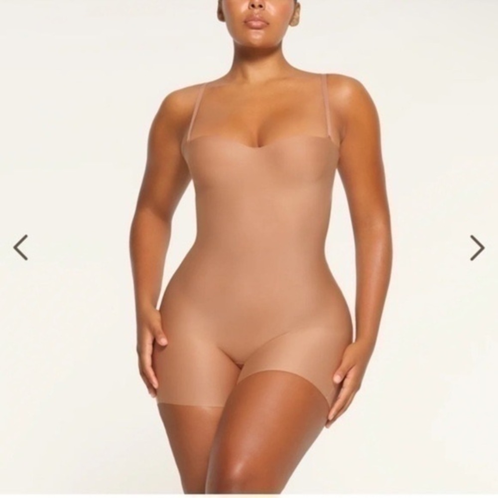 NWT SKIMS BODY UNDERWIRE MID THIGH BODYSUIT BEIGE SIENNA XL